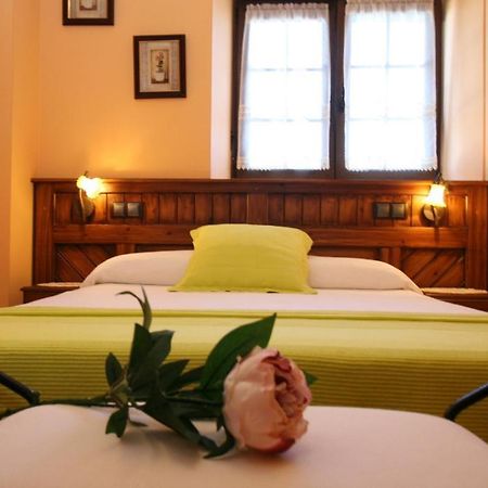 Apartamentos Toraya Hoz de Anero ภายนอก รูปภาพ